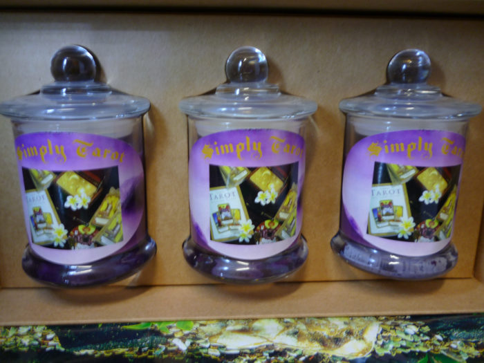 Simply-Tarot-gift-box-set-candles